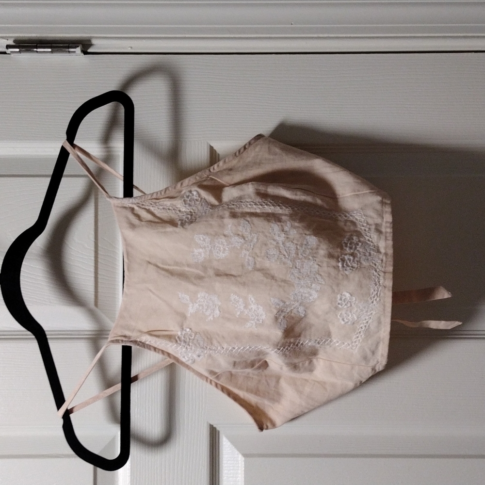 Embroidered crop top| XS| Zara| Peach